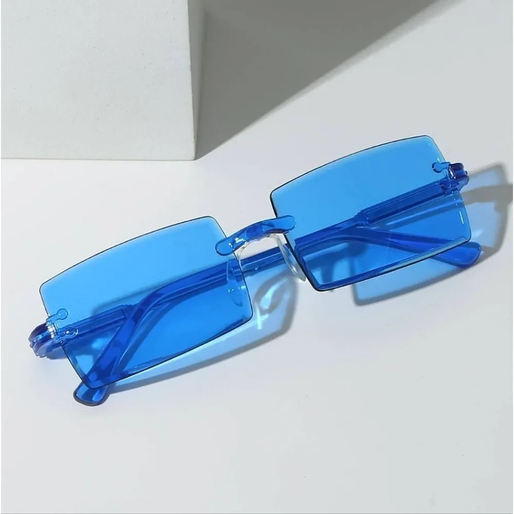 Unisex Stylish Blue Rectangular Sunglasses